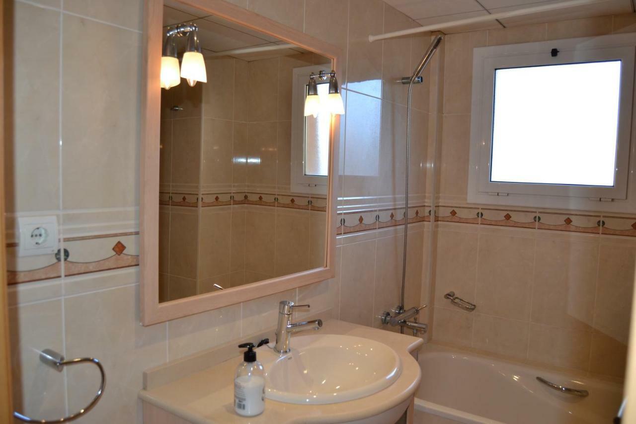 Luminoso Y Amplio Apartamento En Salou Con Piscina Daire Dış mekan fotoğraf