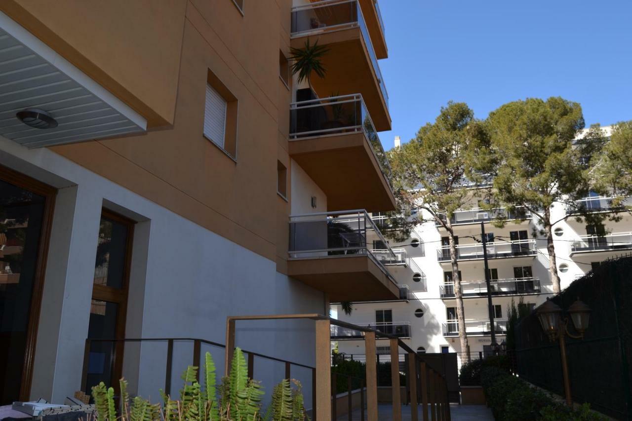 Luminoso Y Amplio Apartamento En Salou Con Piscina Daire Dış mekan fotoğraf